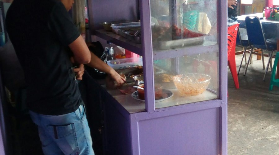 Nasi Kuning Ternate