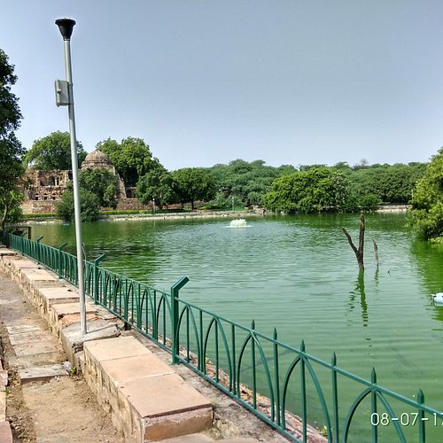 CR Park Delhi: History and landmarks of Chittaranjan Park