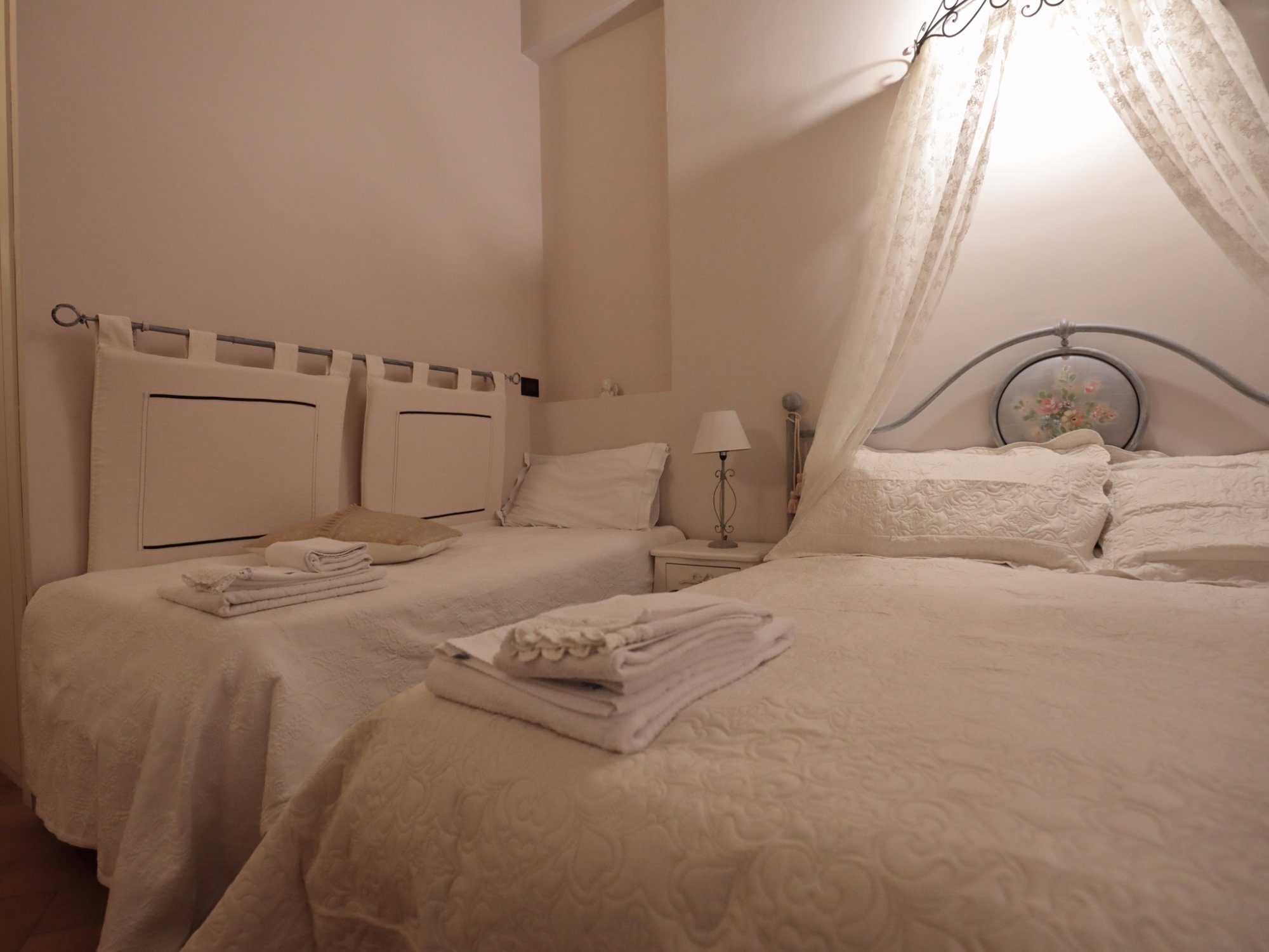 B&B RAFFAELLO - Prices & Reviews (Foligno, Italy)