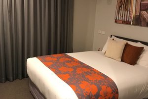 Room & Suite