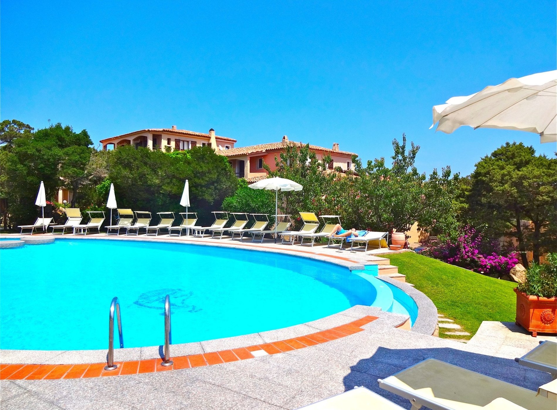 Hotel Capriccioli by null