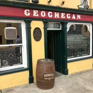 Geoghegans Magpie Bar and Accommodation