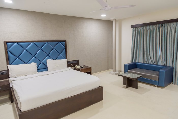 Ginger Hotel - Ahmedabad (Satellite) Rooms: Pictures & Reviews ...