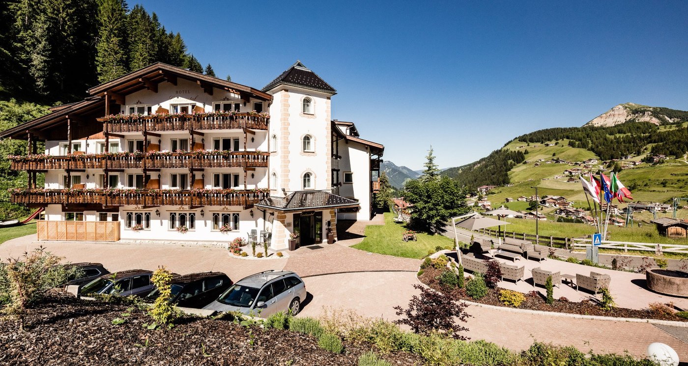 HOTEL CONTINENTAL - Val Gardena Hotel Prices & Reviews