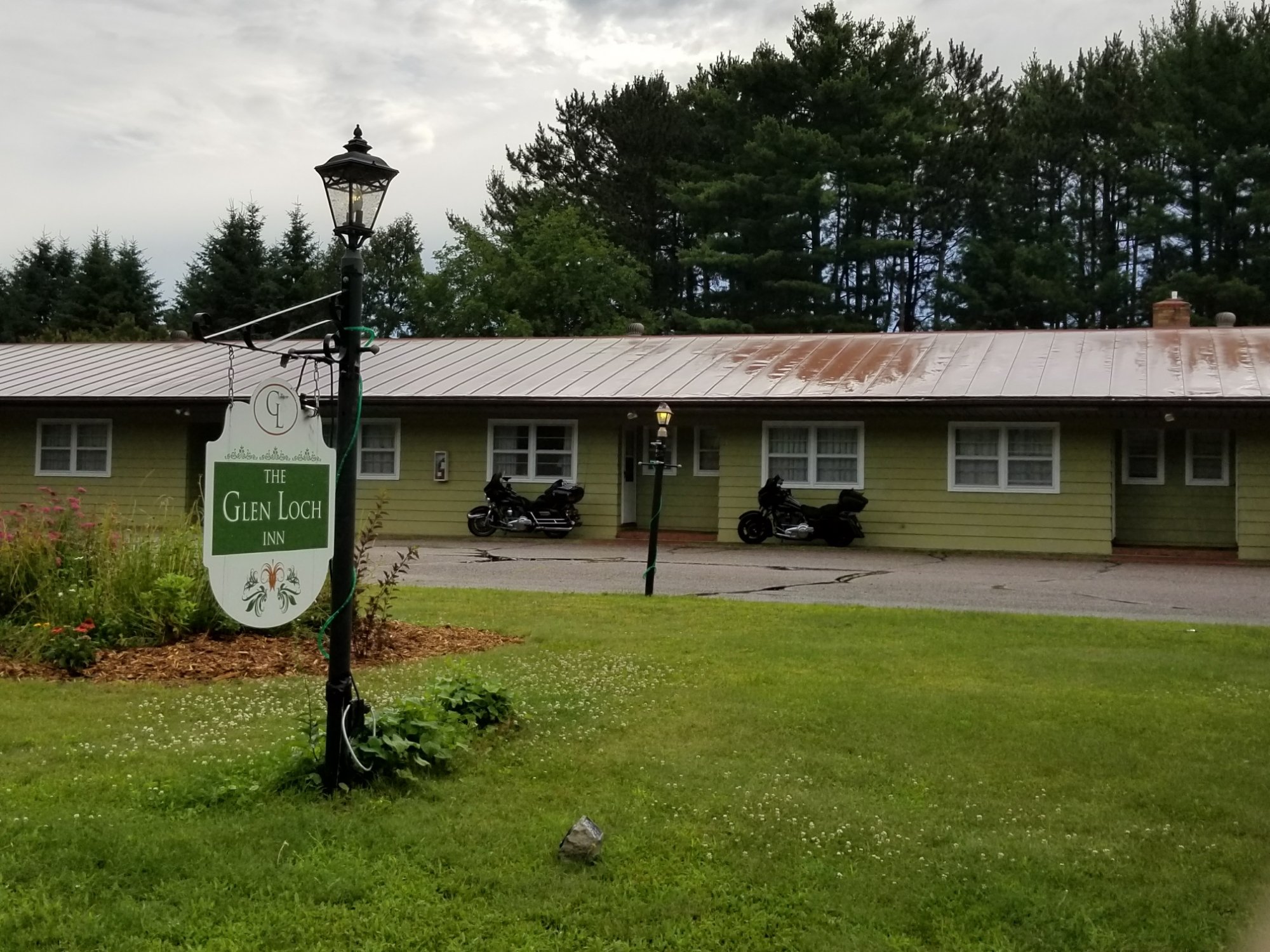 GLEN LOCH INN Hotel Reviews Chippewa Falls WI