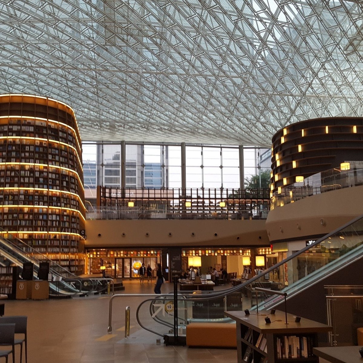 Starfield COEX Mall, Сеул: лучшие советы перед посещением - Tripadvisor