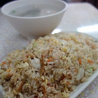 炒飯とスープ