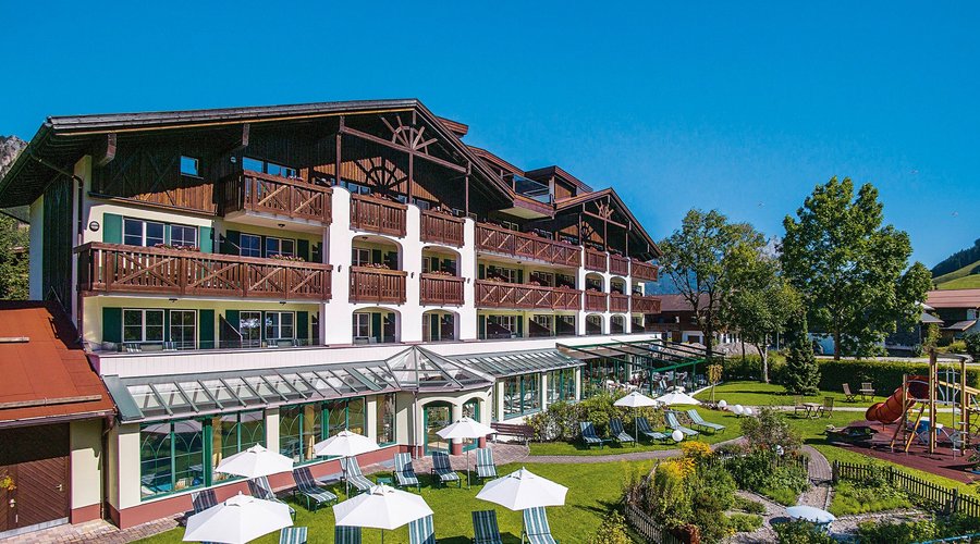 Ansicht der Südseite mit unserem Hotelgarten