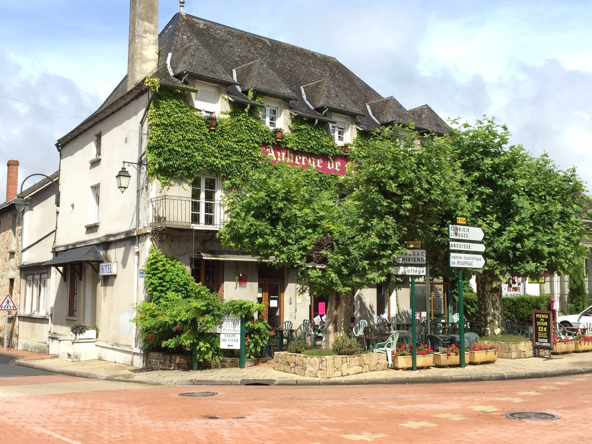 Promo Hotel Génis - Offres sur les hôtels Génis, France - Tripadvisor