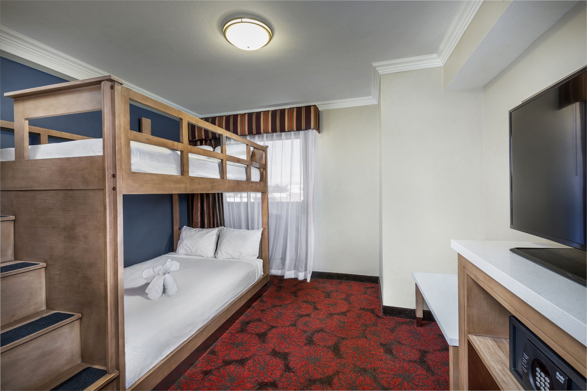 Desert Palms Hotel and Suites by null