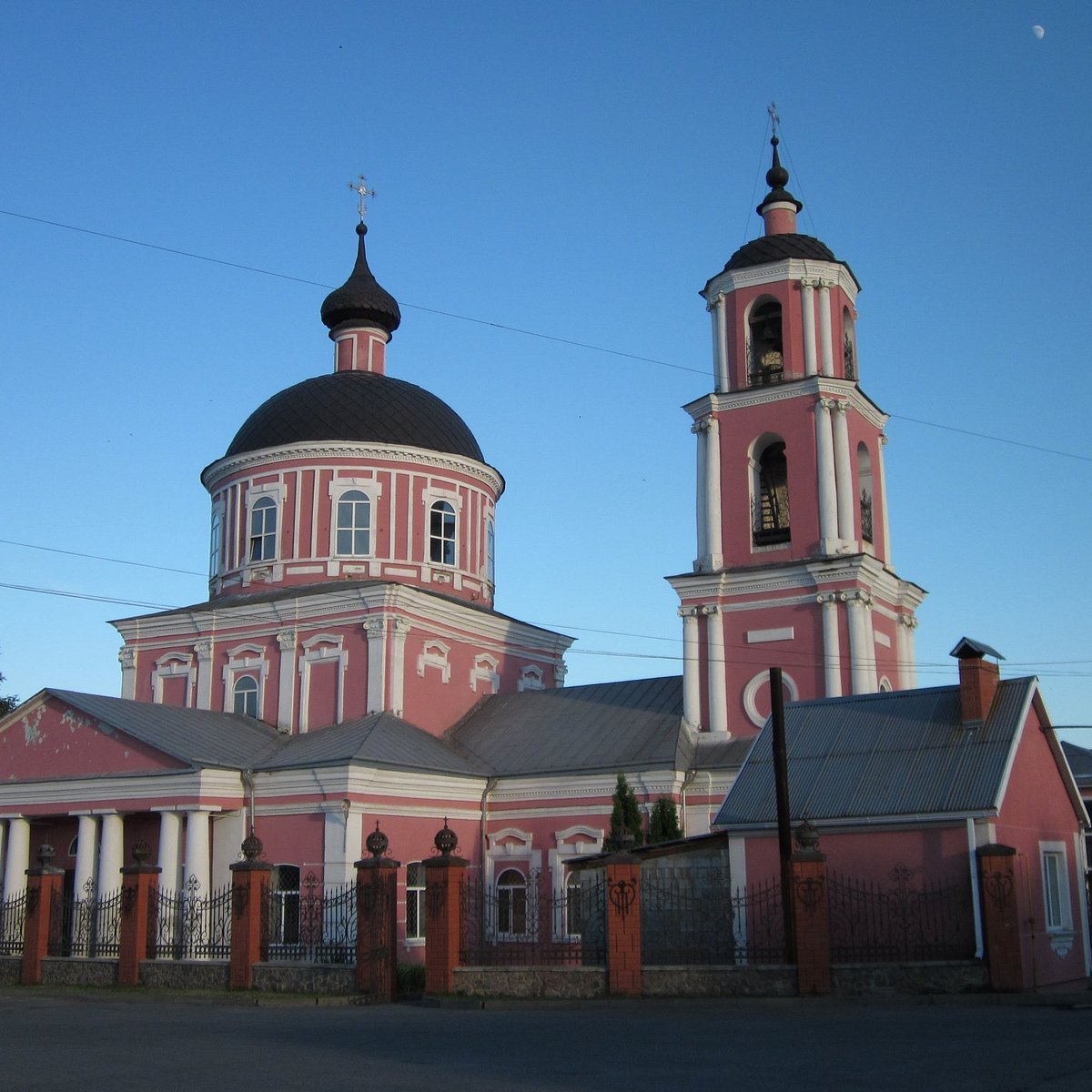 Белгородский Крестовоздвиженский храм