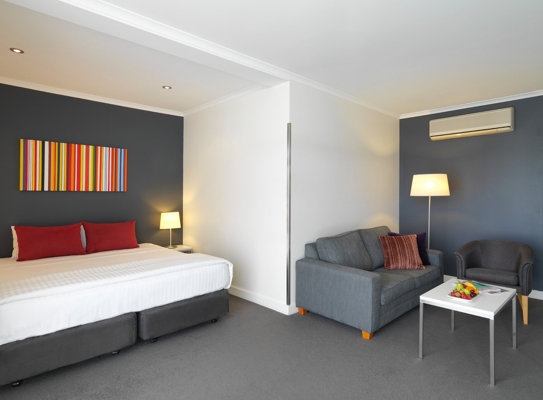 Carlton Hotel by null