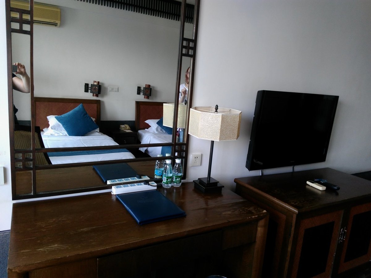 International asia pacific convention center sanya 5. Гостиница Кадашевская. Kadashevskaya Hotel Делюкс. Отель Кадашевская Москва номер Делюкс.