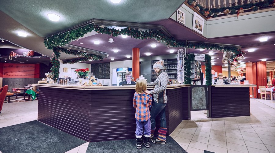 Reception, Café and Restaurant.