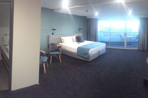 Room & Suite