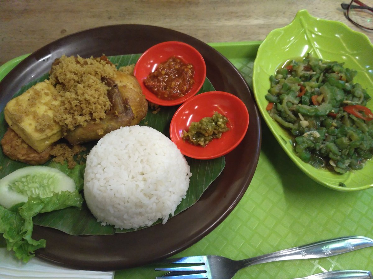 AYAM KREMES KRATON, Jakarta - Jl. Boulevard Raya Blok FV 1/9 ...