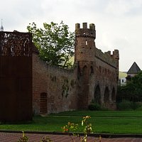 RIJKSMONUMENT BERKELPOORT-RUINE UIT 1424;ZUTPHEN