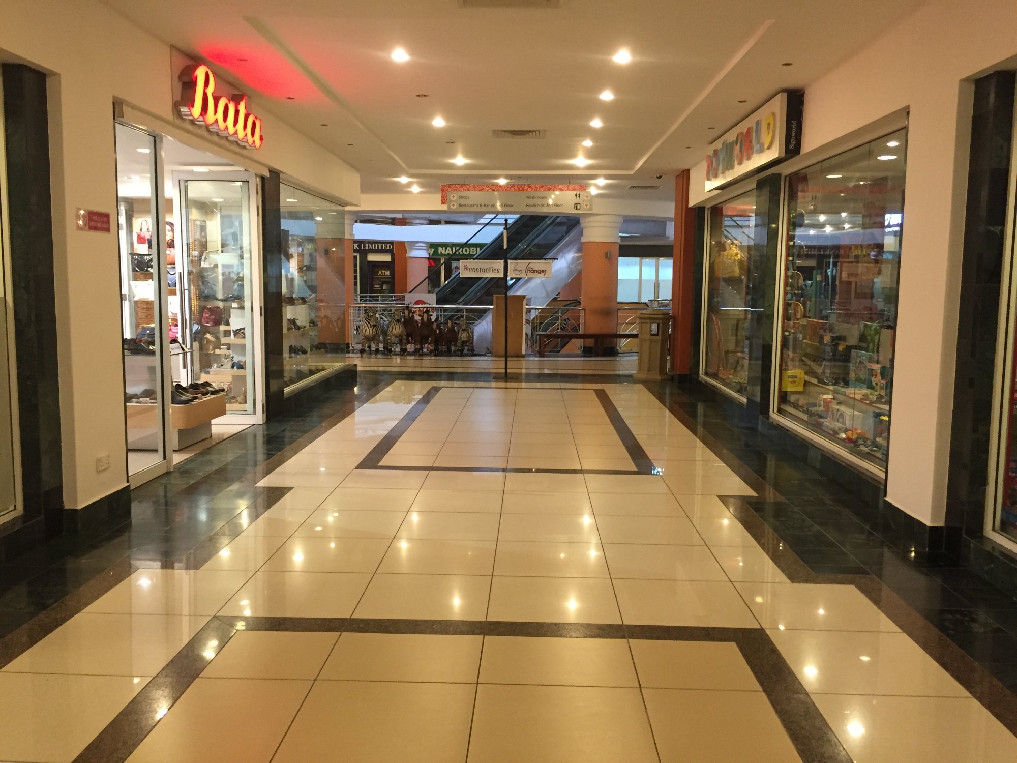 Bata showroom in hot sale select city walk