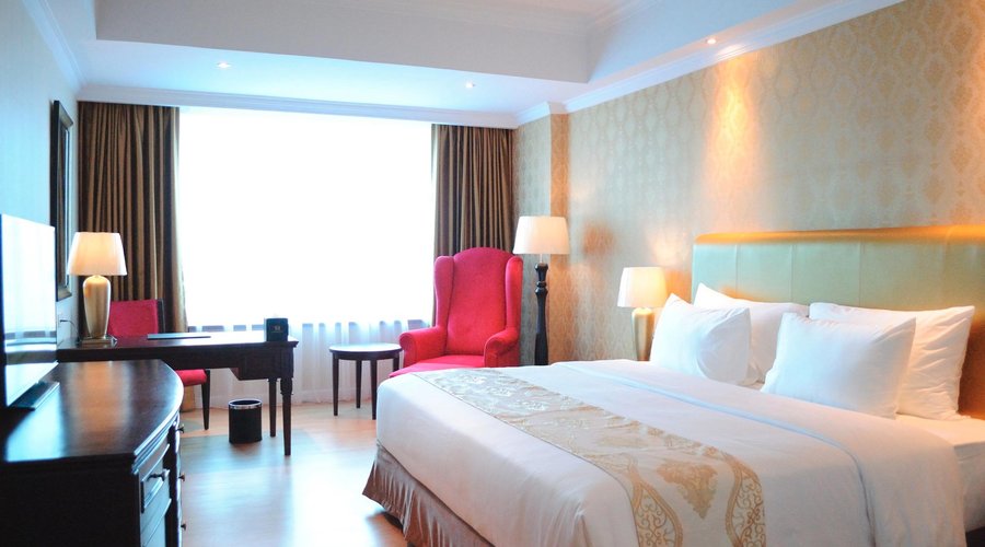 Deluxe King Room