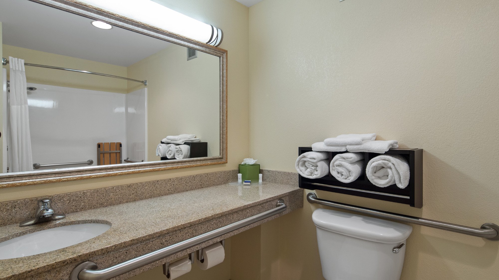 Hotel photo 20 of Best Western Leesburg Hotel & Conference Center.