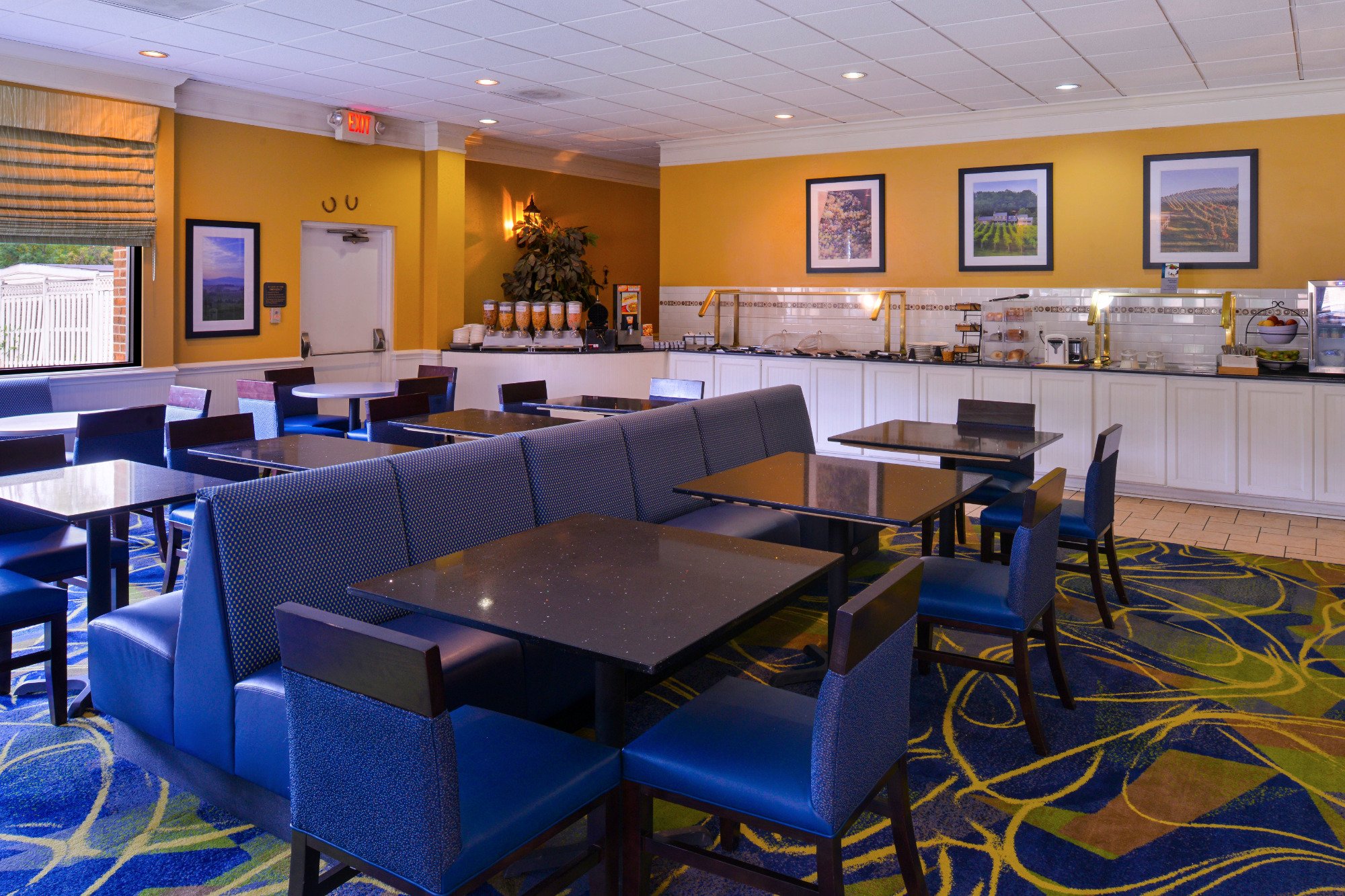 Hotel photo 2 of Best Western Leesburg Hotel & Conference Center.