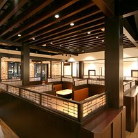 店舗内観1