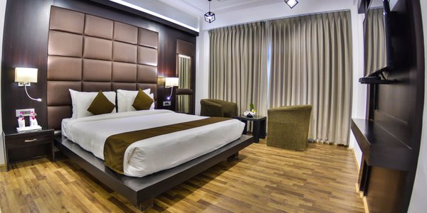 Hotel Heritage Luxury Updated 2021 Prices Reviews Srinagar Kashmir Tripadvisor Renovated in 2010, the hotel srinagar guarantees guests a pleasant stay whether in palpa for business or pleasure. hotel heritage luxury updated 2021