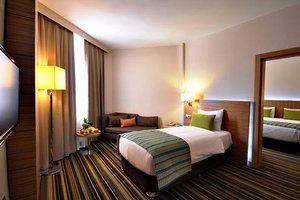 Room & Suite