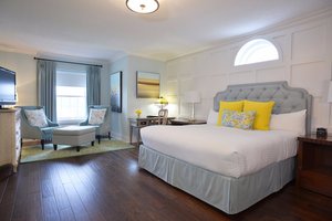 Room & Suite