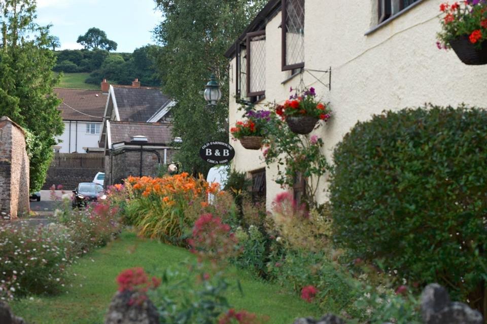 OLD FARMHOUSE B&B - Reviews (Blagdon, England)