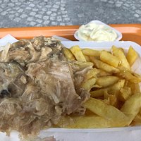 Fries with chicken in mushroom sauce