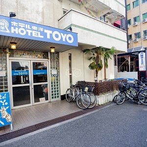 Entrance at the Hotel Toyo