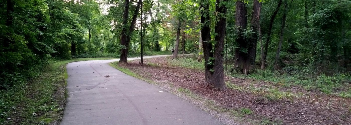 Trail along the Tar River starting at Sunset Park