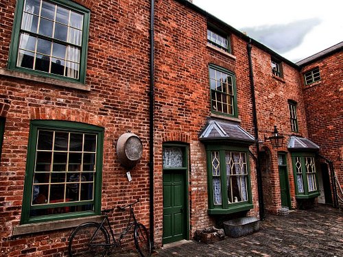historical places to visit west midlands