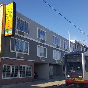 Hotel's Extrerior