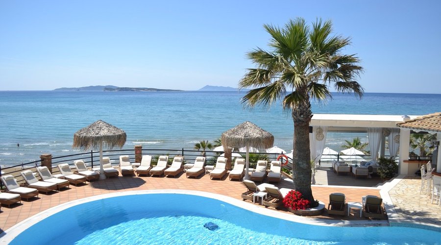 Pool bar