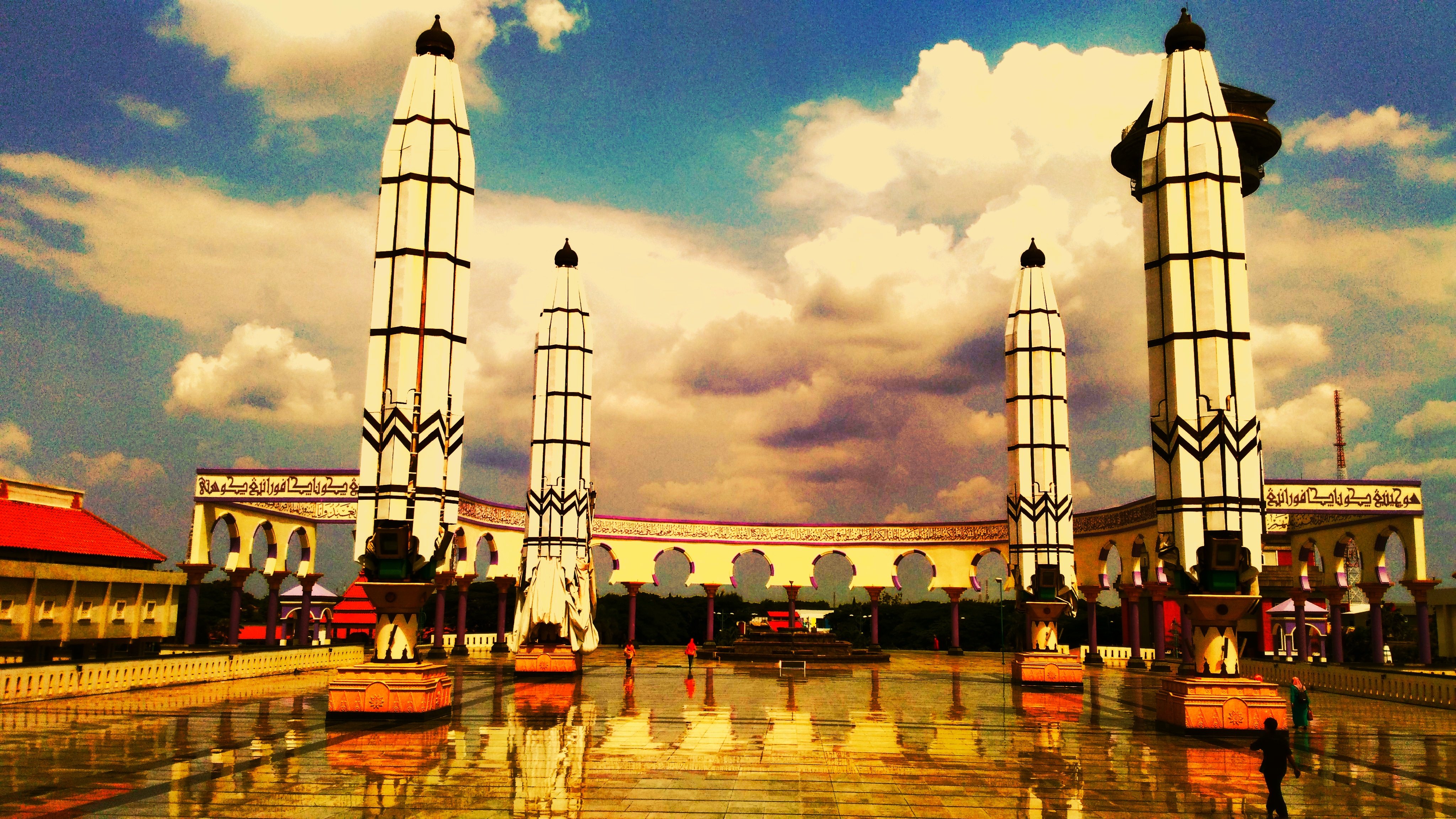 Gereja Santa Perawan Maria Ratu Rosario Suci Randusari - Katedral ...