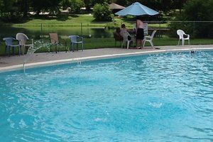 Pool & Beach