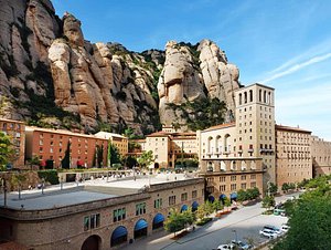 Hotel Abat Cisneros in Montserrat, image may contain: City, Neighborhood, Cliff, Cityscape