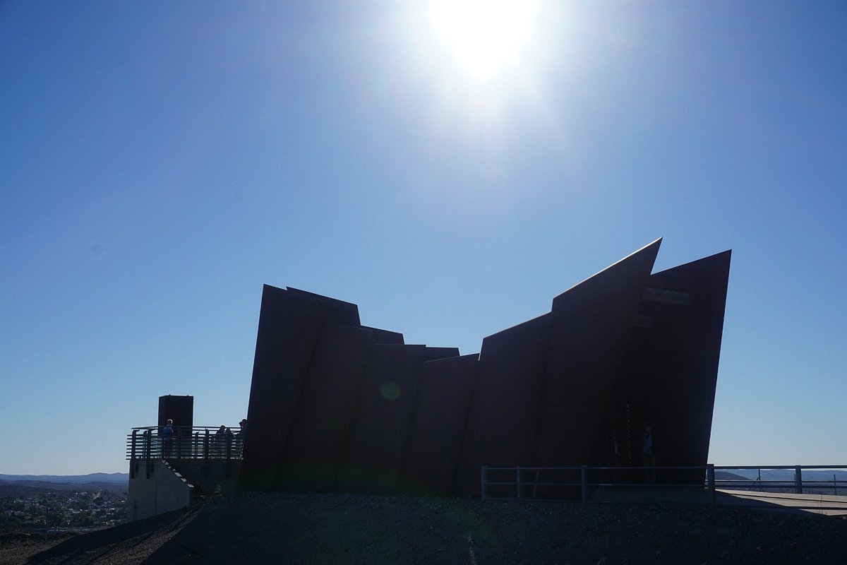 Line of Lode Miners Memorial, Broken Hill - Tripadvisor