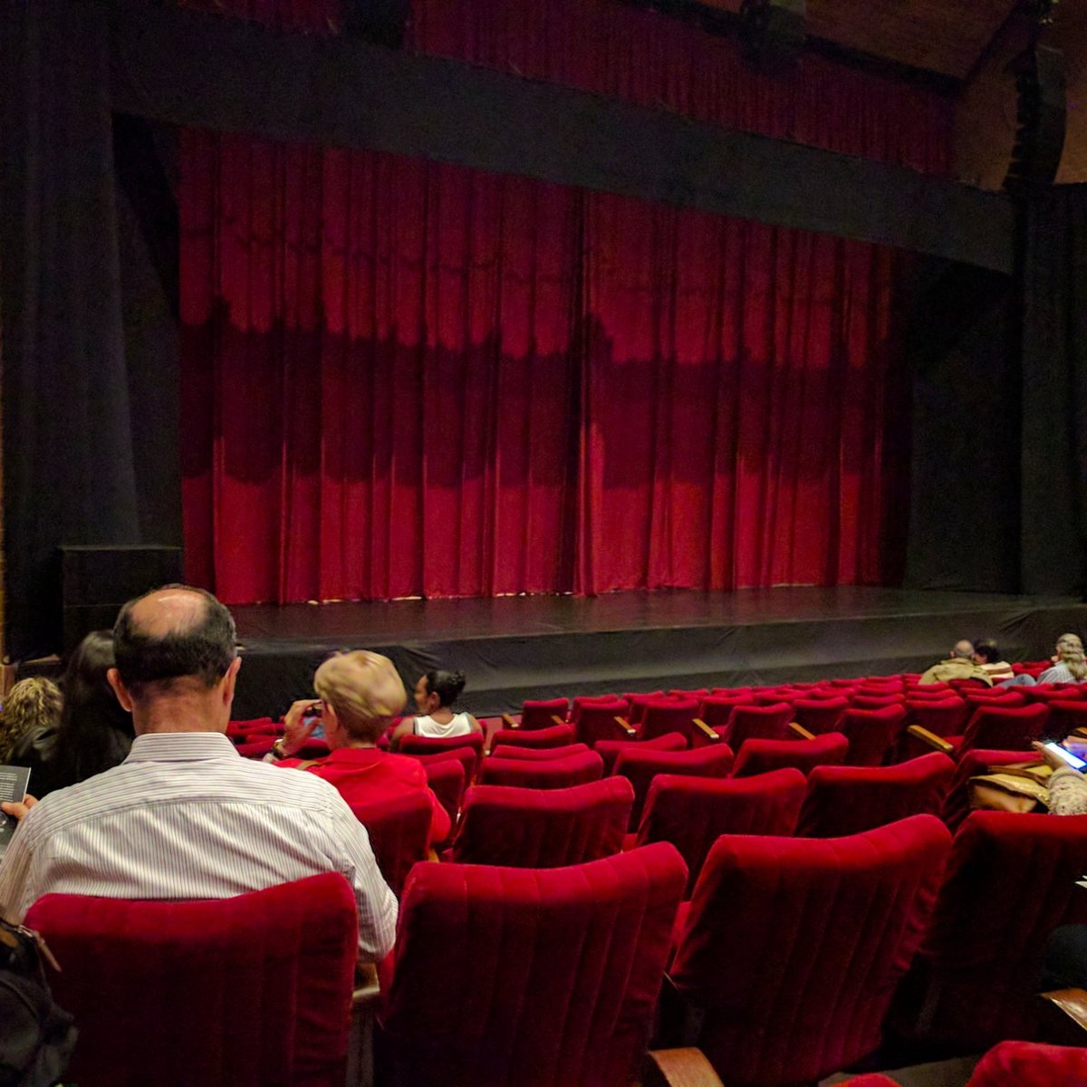 escenario del teatro metropolitano