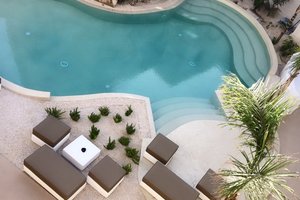 Piscina e spiaggia