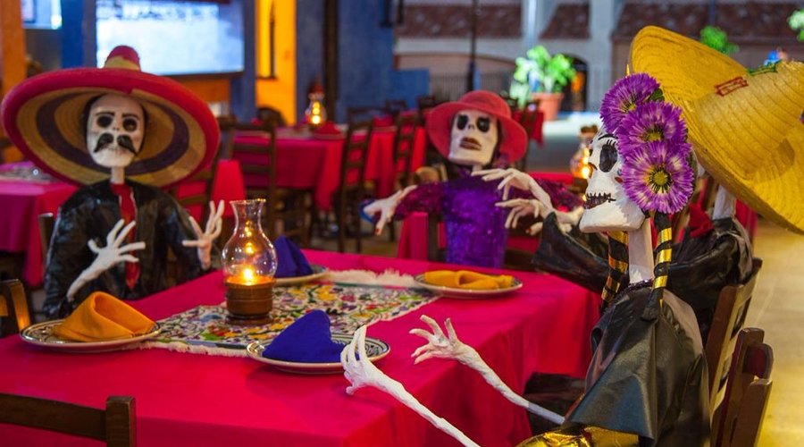 CATRINA´S MEETING / REUNION DE CATRINAS