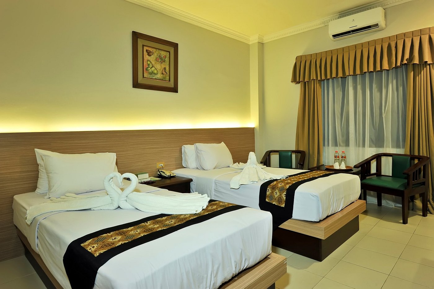 HOTEL GRASIA (Semarang, Indonesia) Ulasan & Perbandingan Harga Hotel