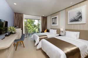 Room & Suite