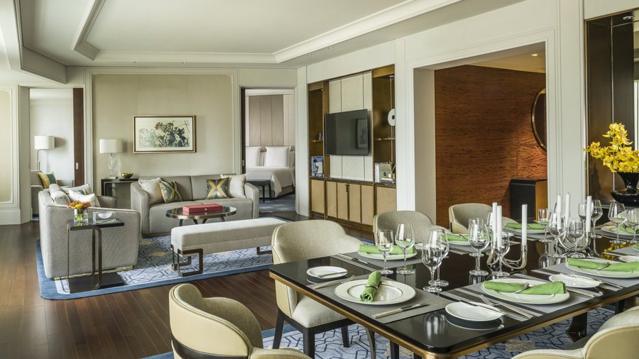 Royal Suite 