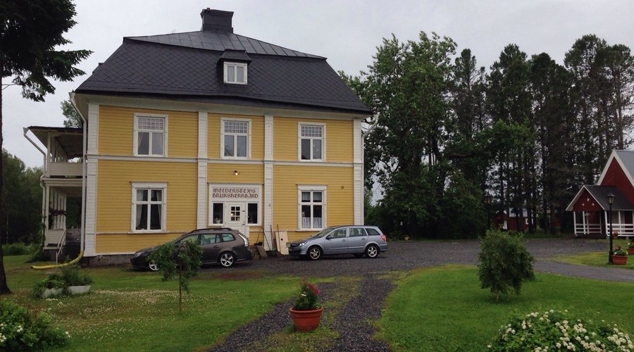 Herrgårdens fasad.