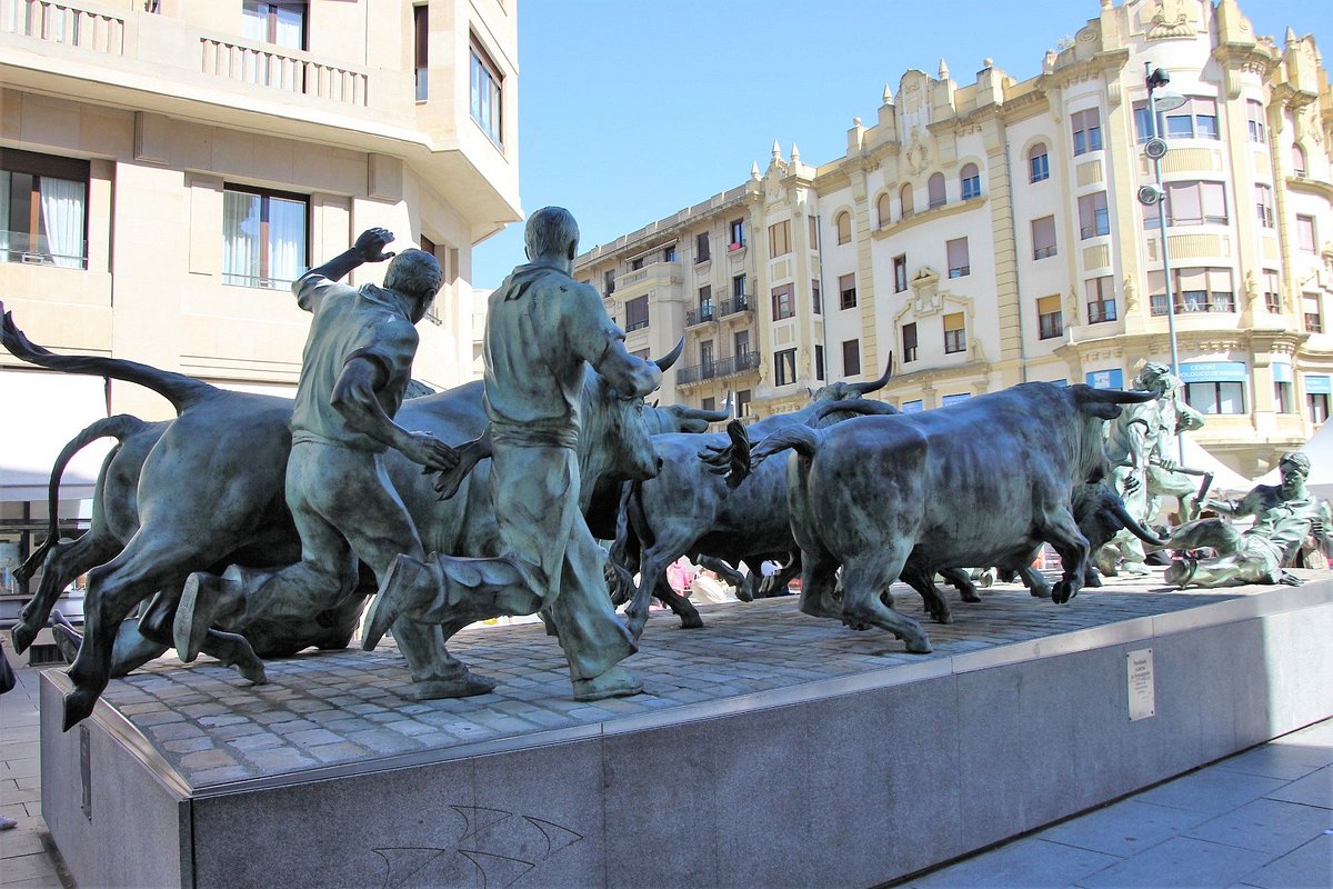 statue of saint fermin