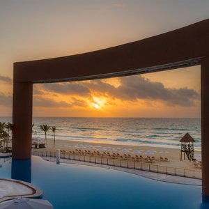 Beach Palace All Inclusive, hotel in Cancun
