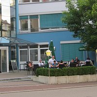 Aussenbewirtung im Sommer